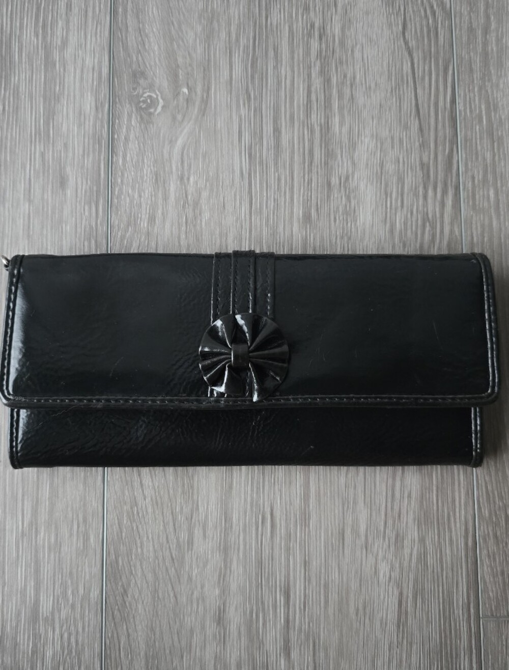 Mundi Black Patent Leather Long Wallet Rosette Flap Back Zip D-Ring
